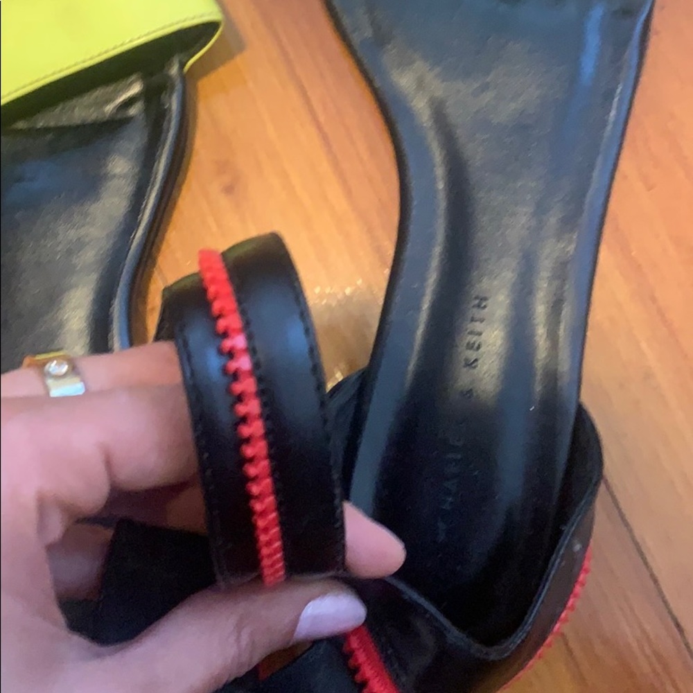 Sandals - Picture 2 of 4